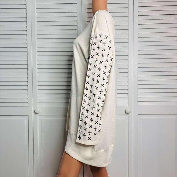 MELISSA MCCARTHY Cream Embellished Sleeve Sweater Size 1X - Picture 3 of 9